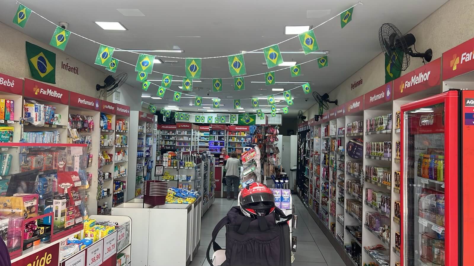 Interior da Farmelhor Cangaíba